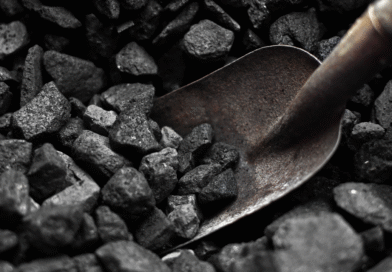 Hızır Haşim Kaya’dan Soğuk Kış Günlerinde Kömür ve Yakacak Yardımı